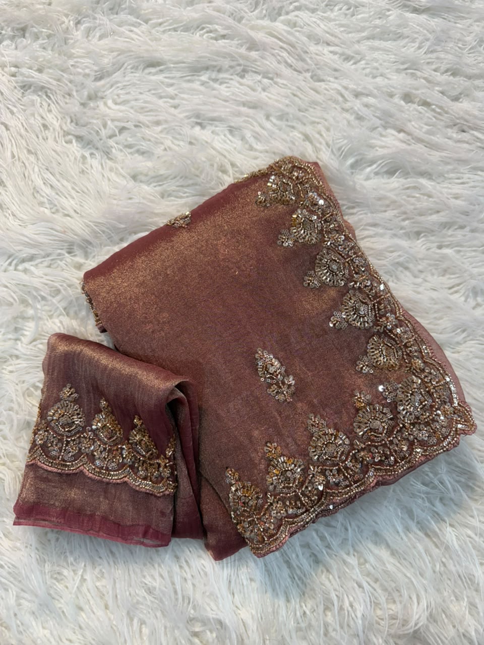NADELLA 2 - HANDWORK LUX