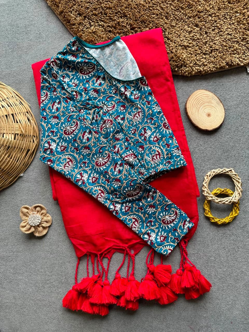 DHANSHI 2 - STRECHABLE BLOUSE