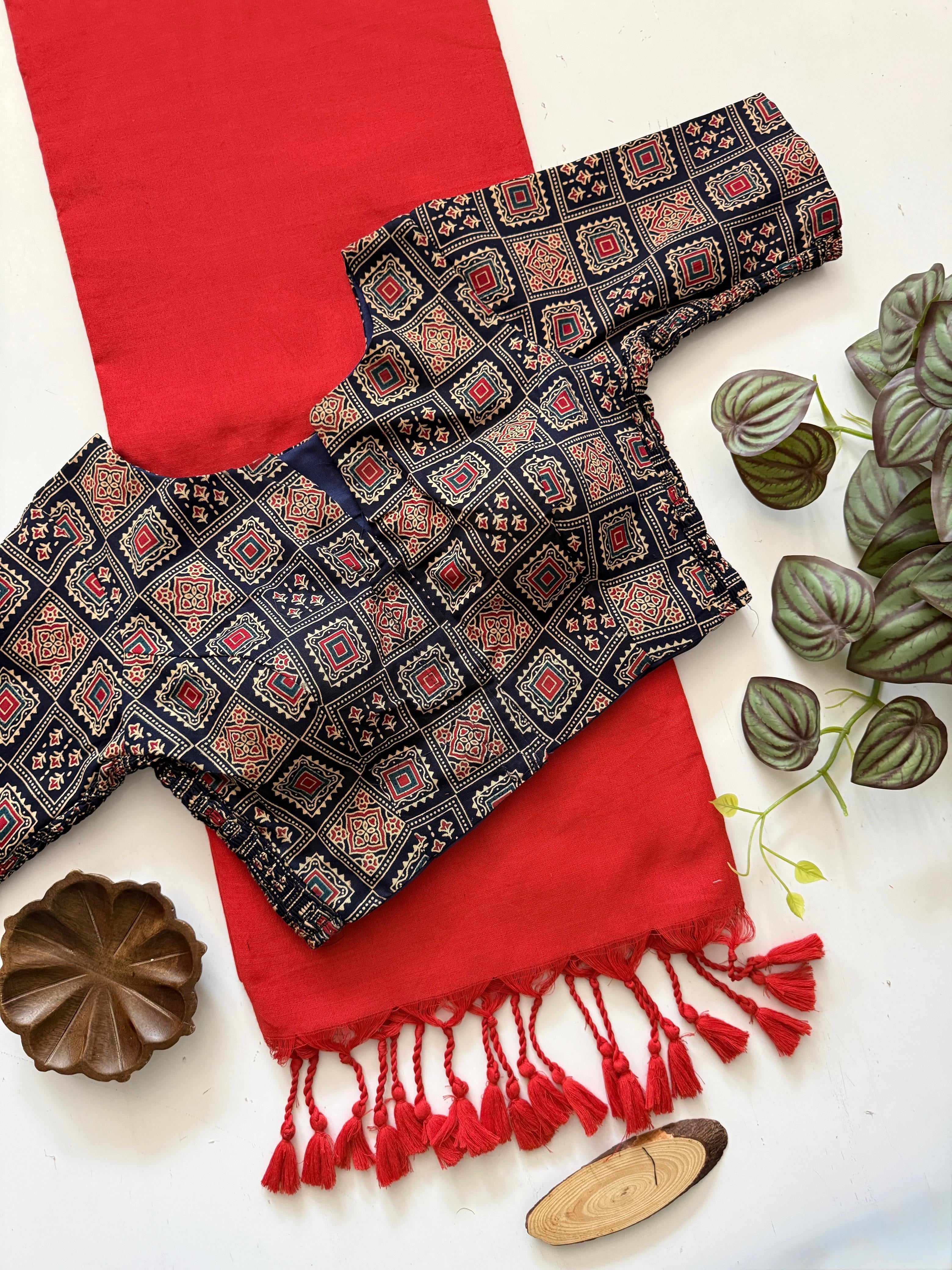 YAZHI - KHADI COTTON SAREE WITH STRETCHABLE BLOUSE