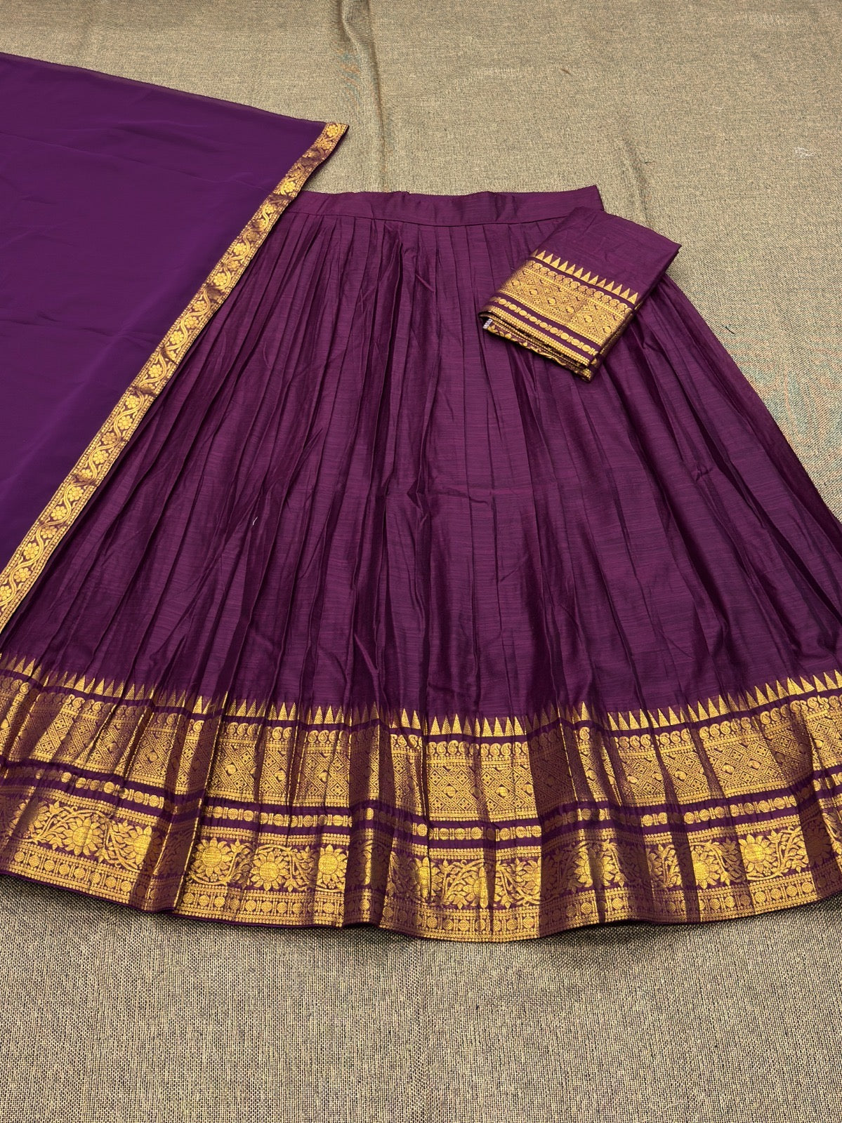 SUNAIKA-KANJVARAM LEHANGA