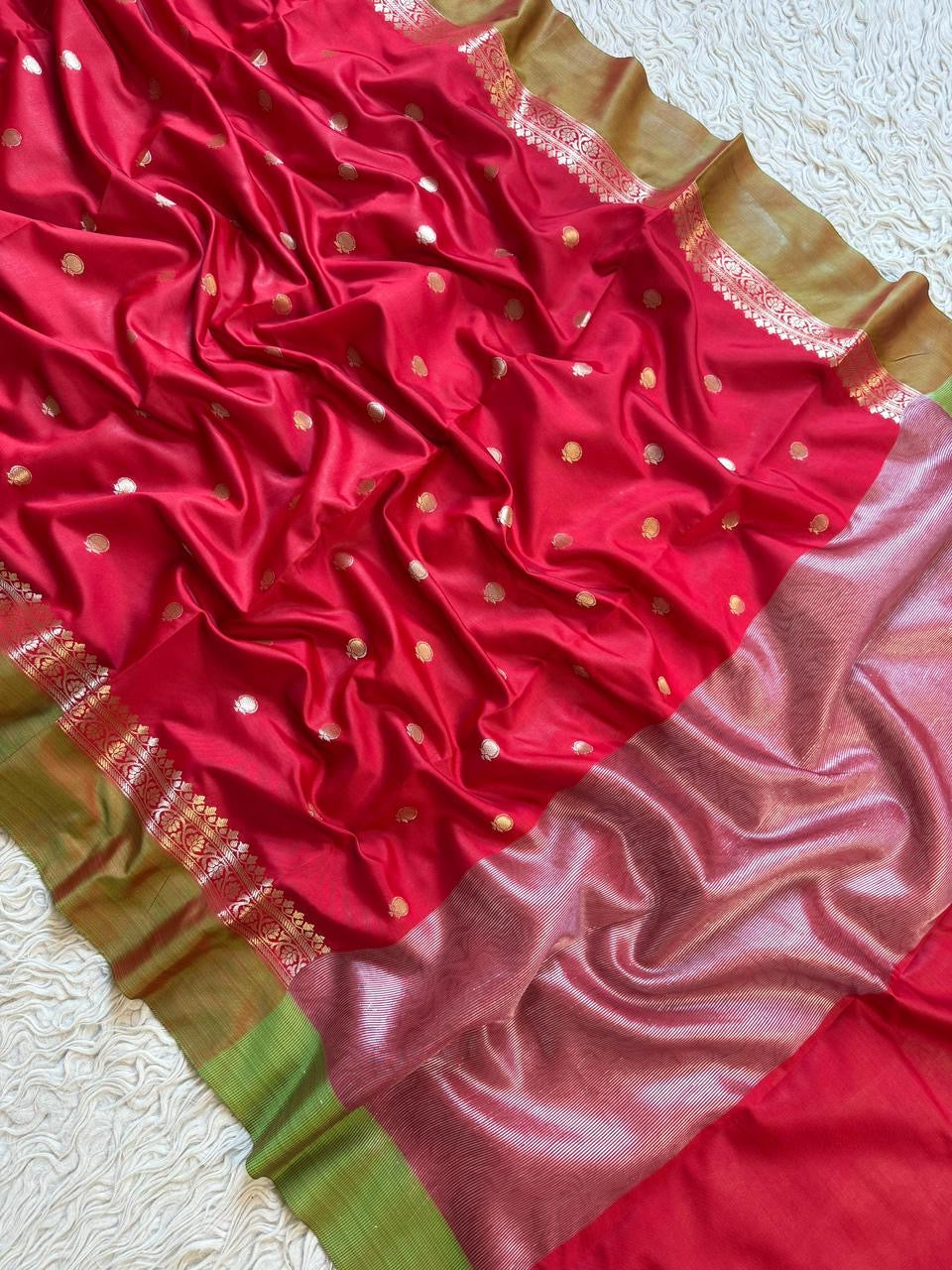 ILAVARASI- PREMIUM SEMI KATAN SAREE