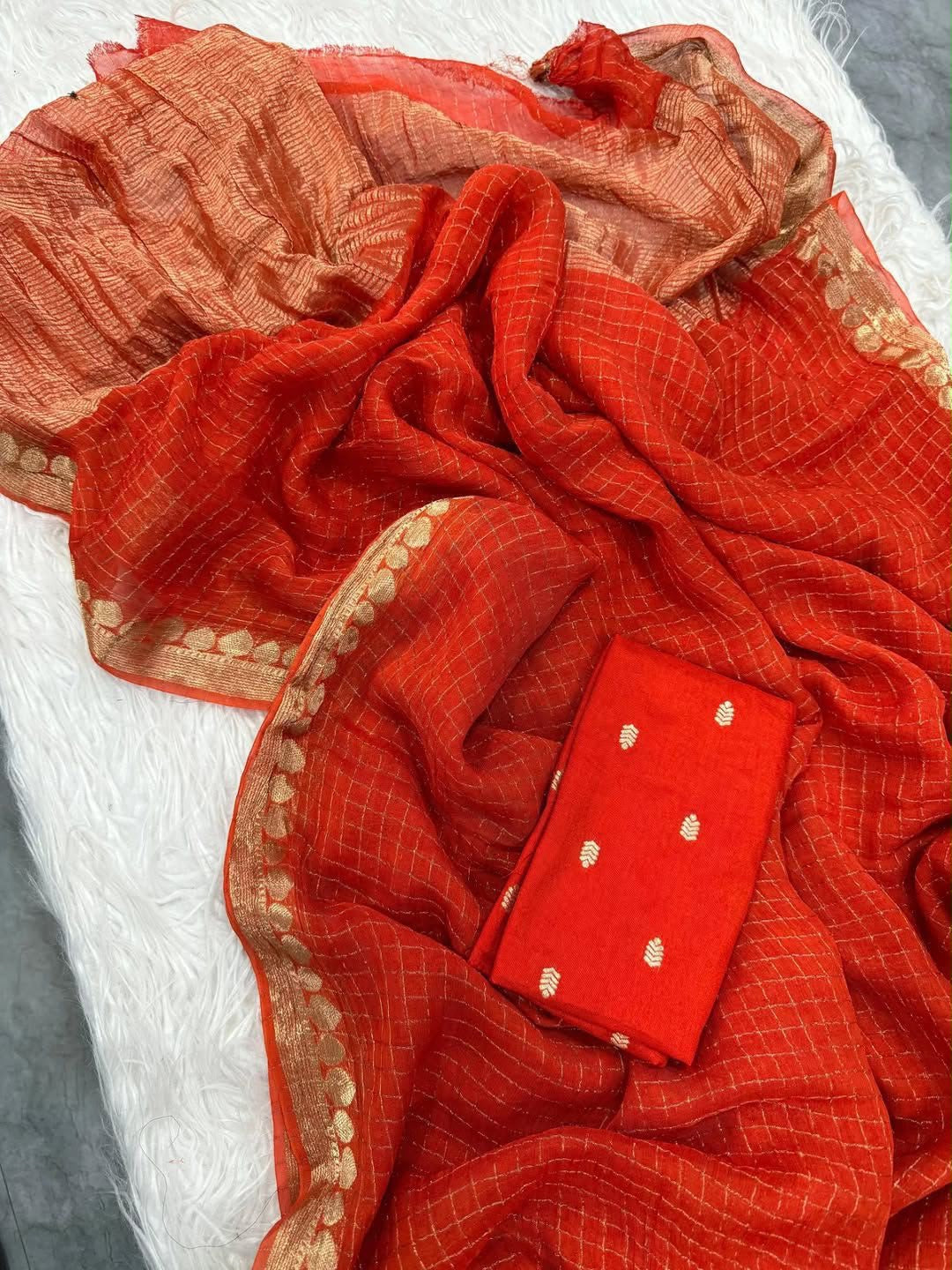 JANANI - Viscose Georgette Saree