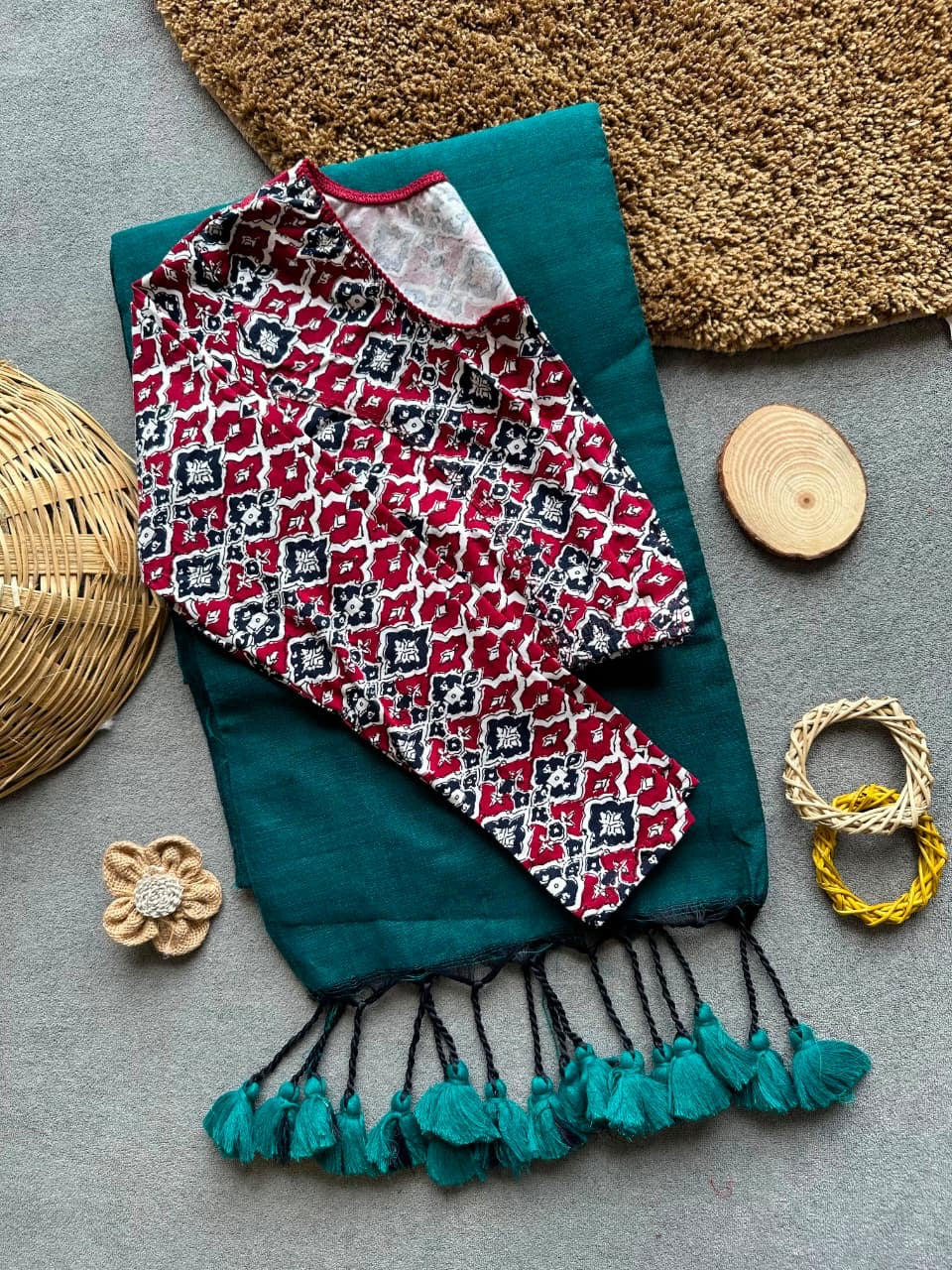 DHANSHI 2 - STRECHABLE BLOUSE