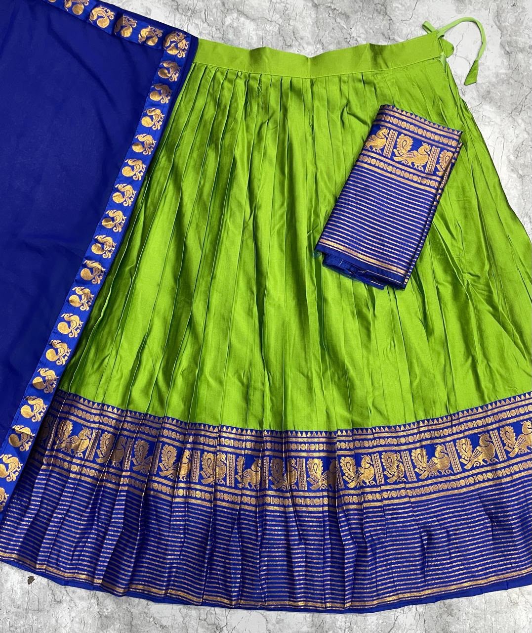 MAYATI - KANJIVARAM DHAVANI ( SEMISTITCHED)
