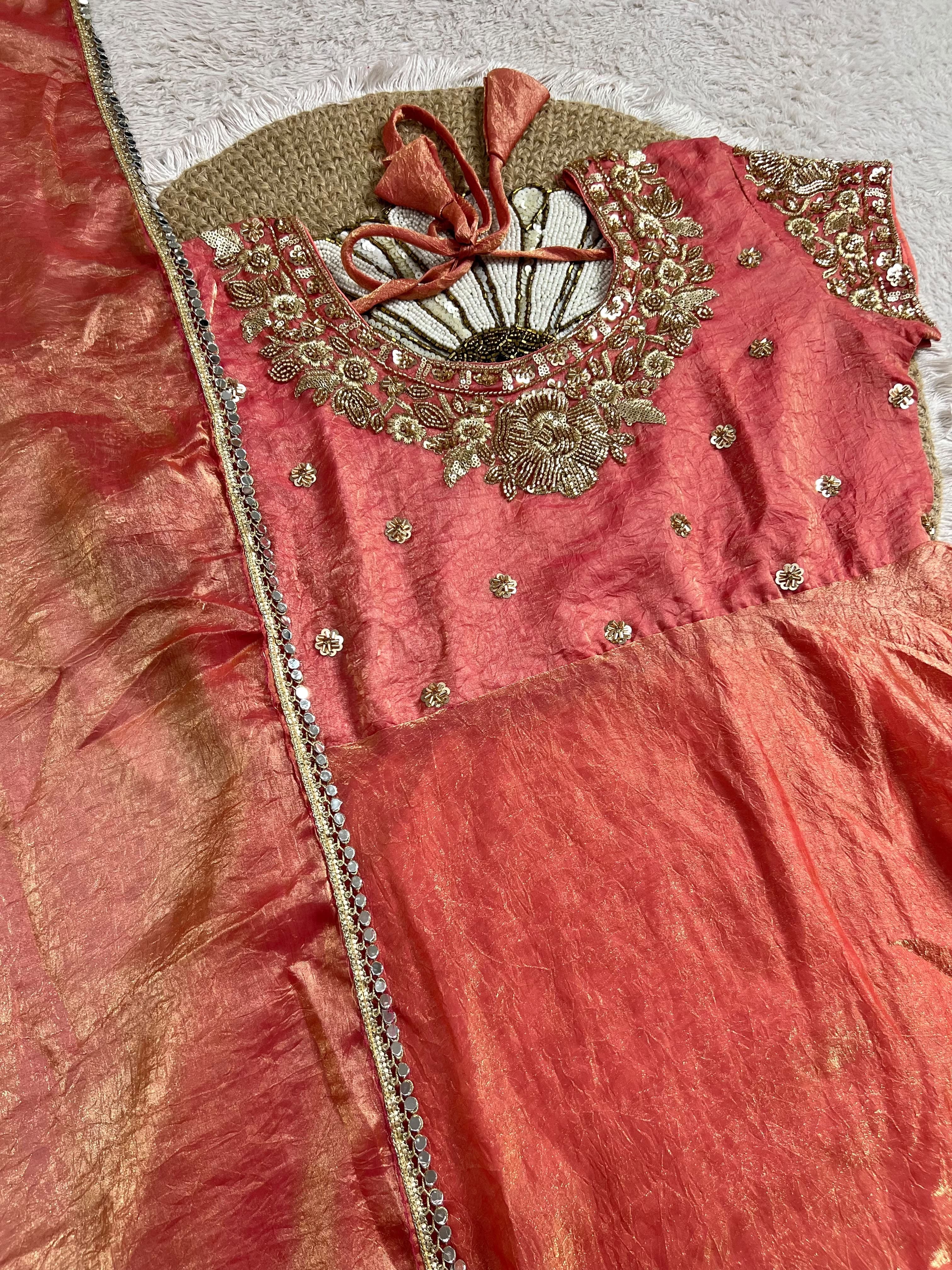 DOLLY - HANDWORK ANARAKLI