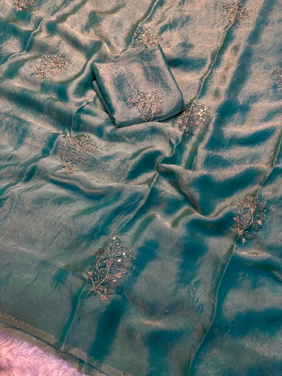 BHUSANA - SPACE SILK