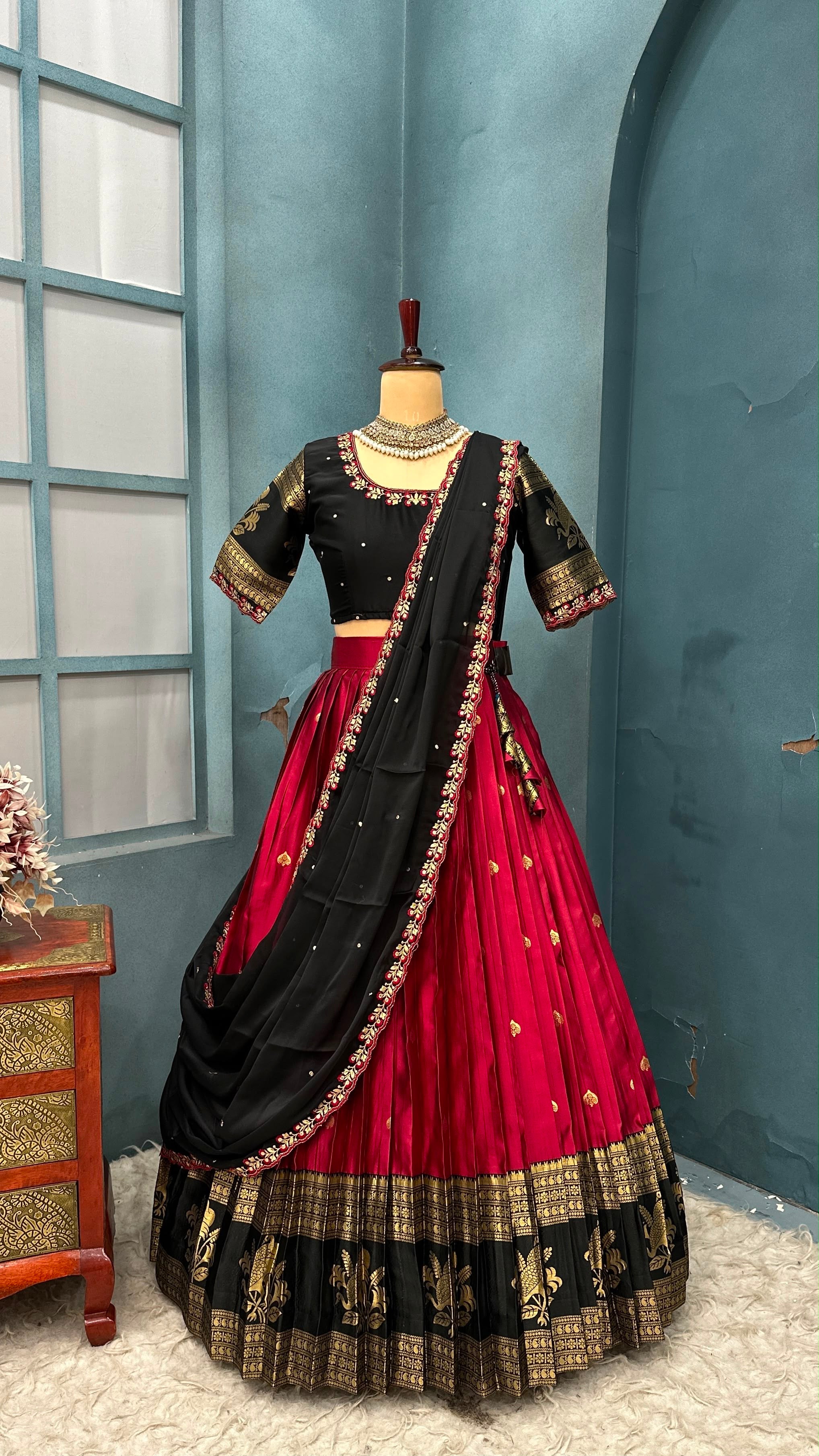 NADIYA - KaNJIVARAM SILK LEHANGA (Fully Stitched)