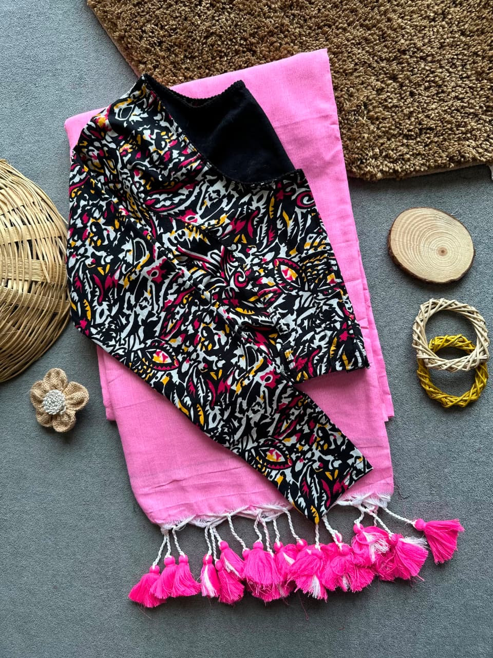 DHANSHI 2 - STRECHABLE BLOUSE