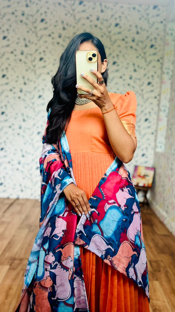 VINUSHA - HANDLOOM KALAMKARI FUSION