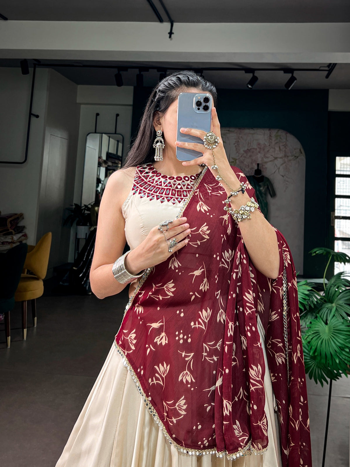 MITHRA - NAVRATRI CHANIYA CHOLI