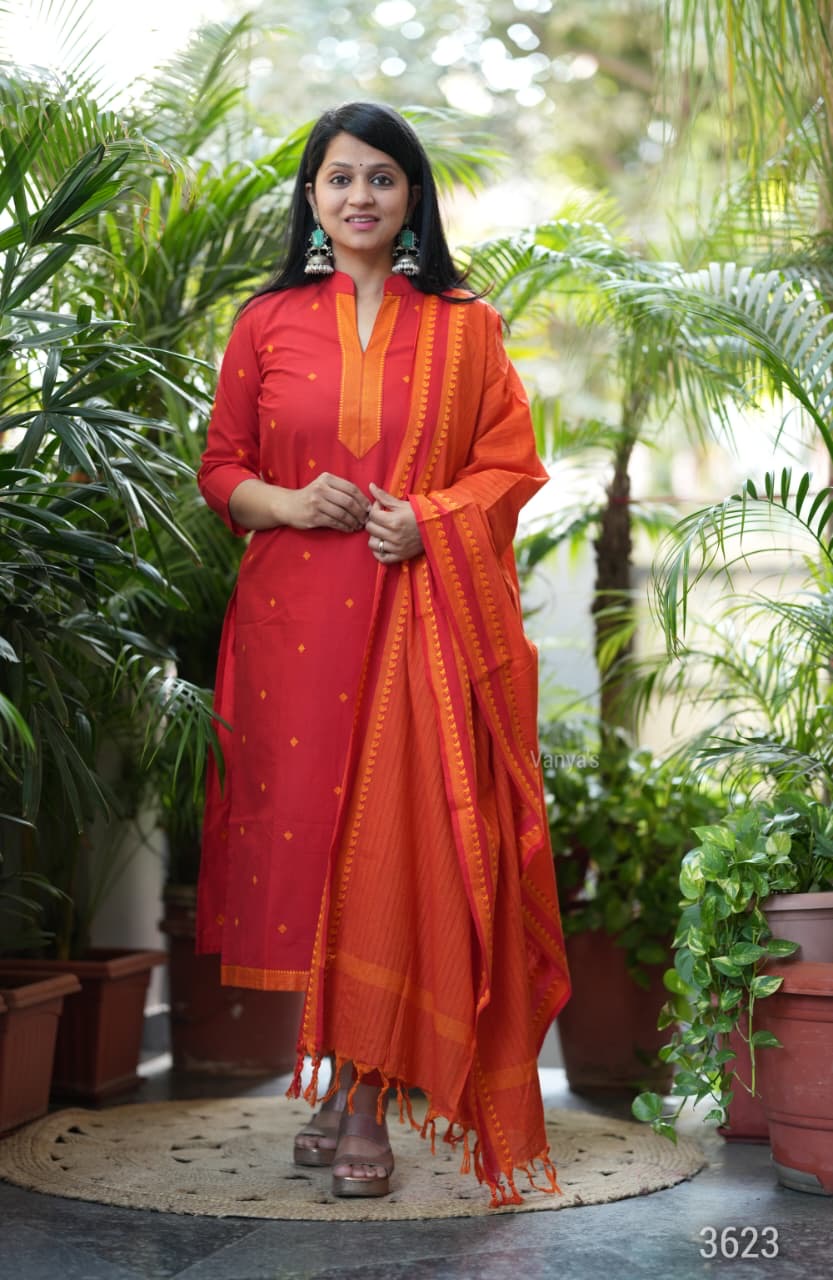 SARATHI - HANDLOOM COTTON SUIT