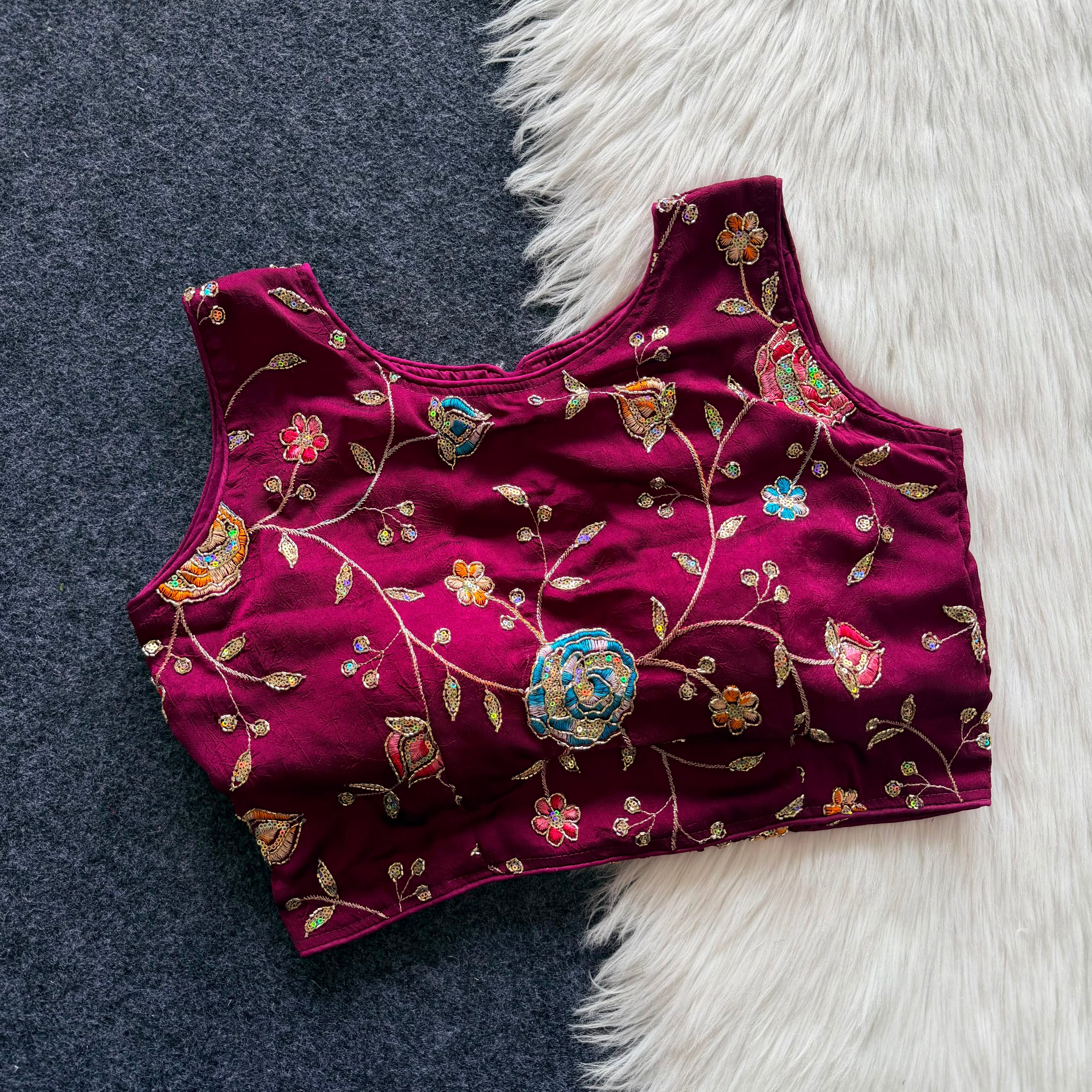 NADIMA - ELASTIC BLOUSES