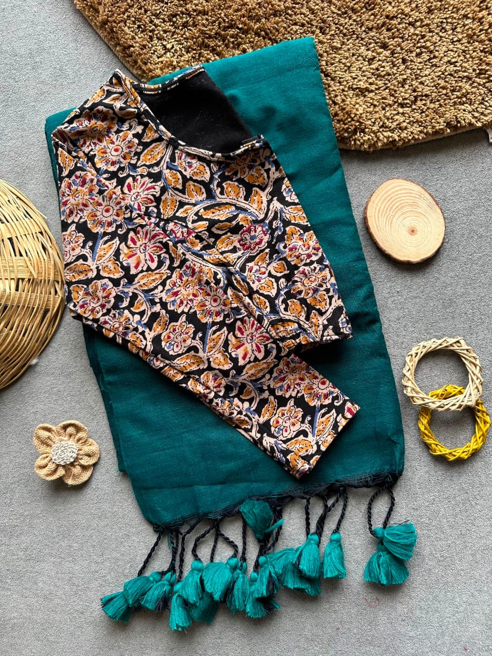 DHANSHI 2 - STRECHABLE BLOUSE