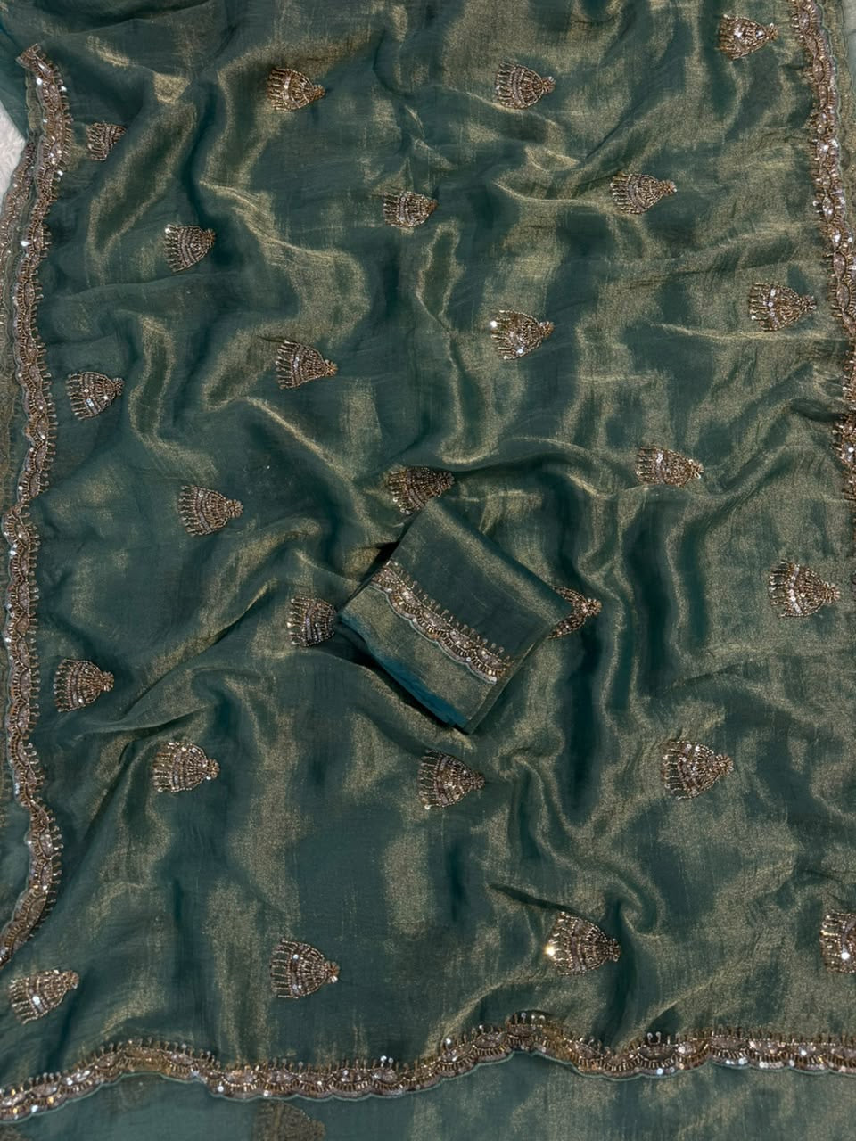 NADELLA - HANDWORK LUX