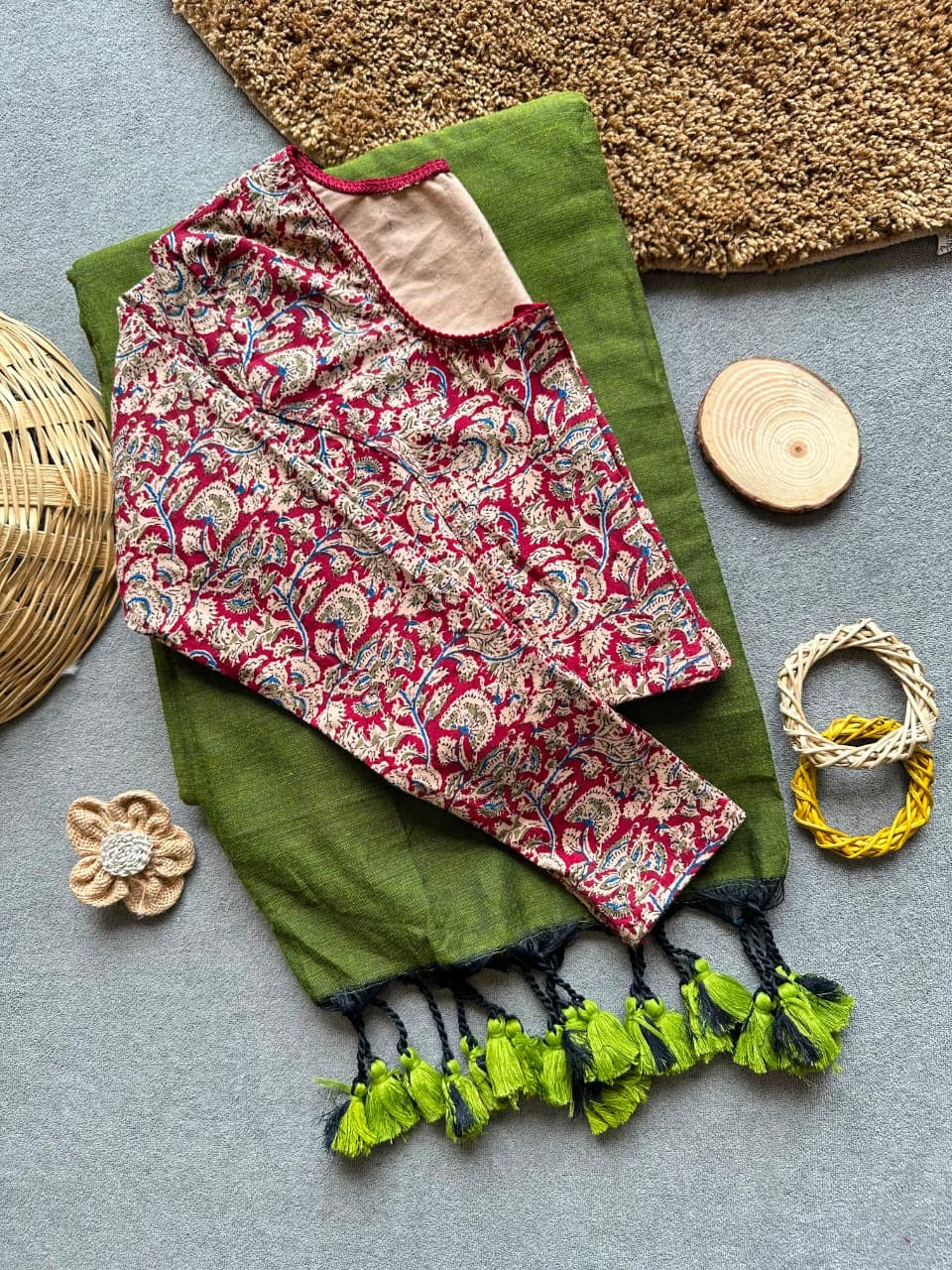 DHANSHI 2 - STRECHABLE BLOUSE