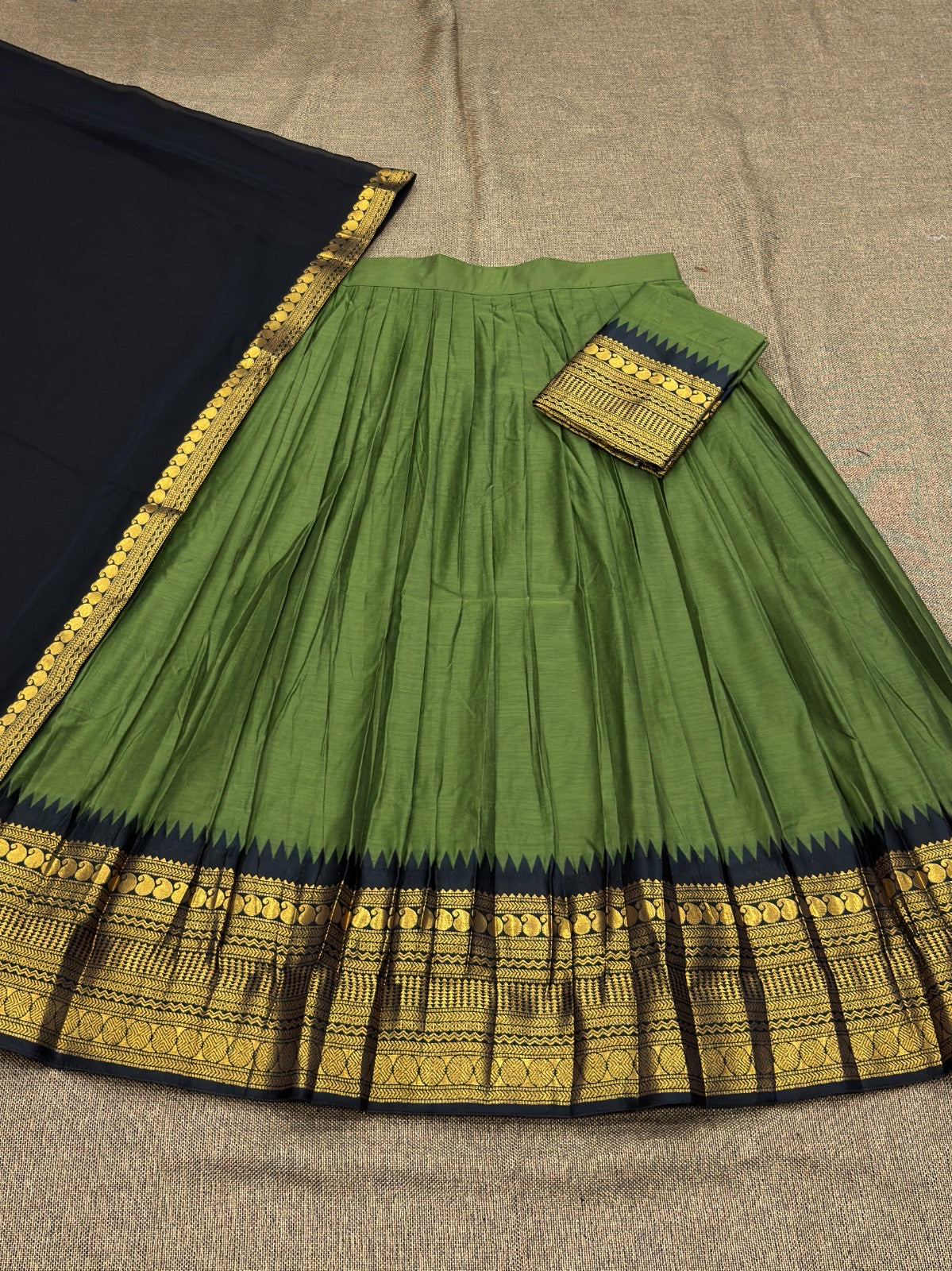 SUNAIKA-KANJVARAM LEHANGA