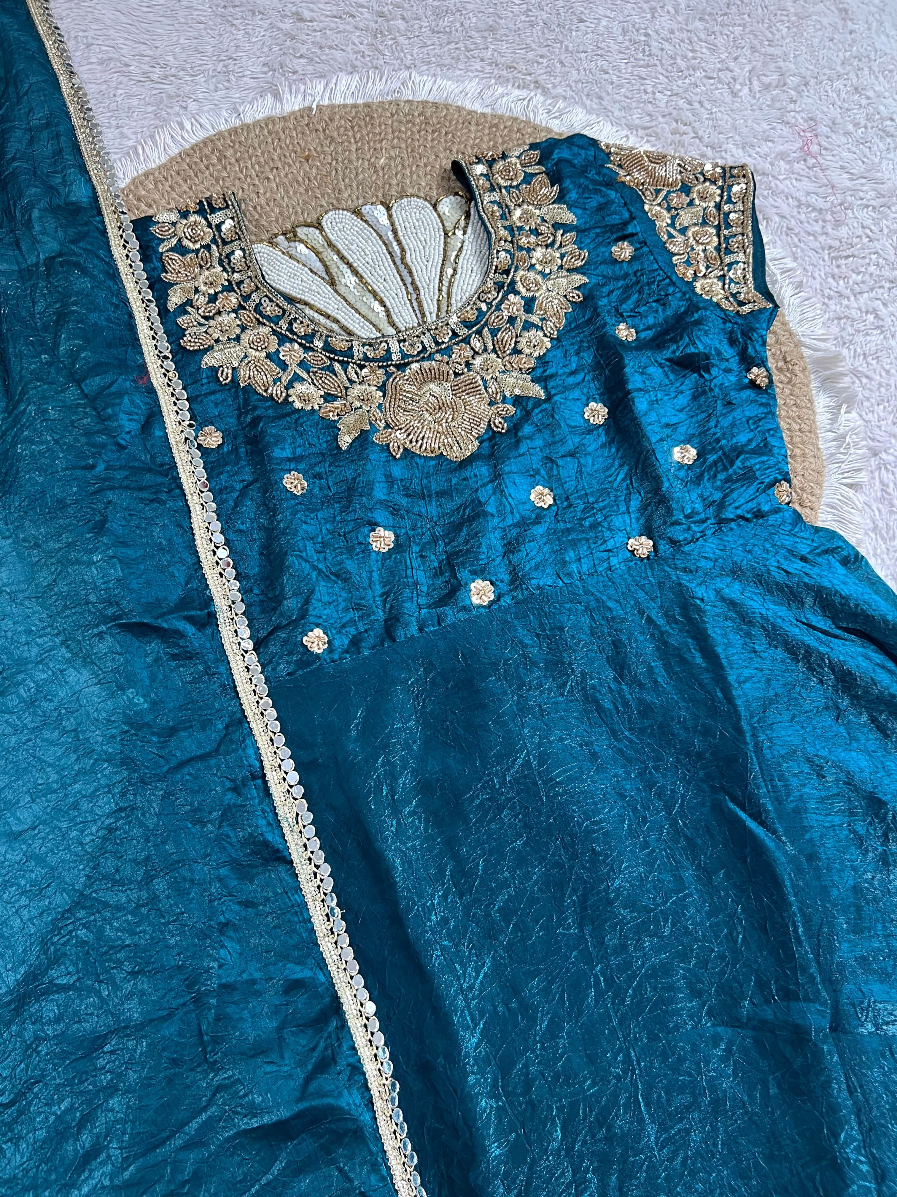 DOLLY - HANDWORK ANARAKLI