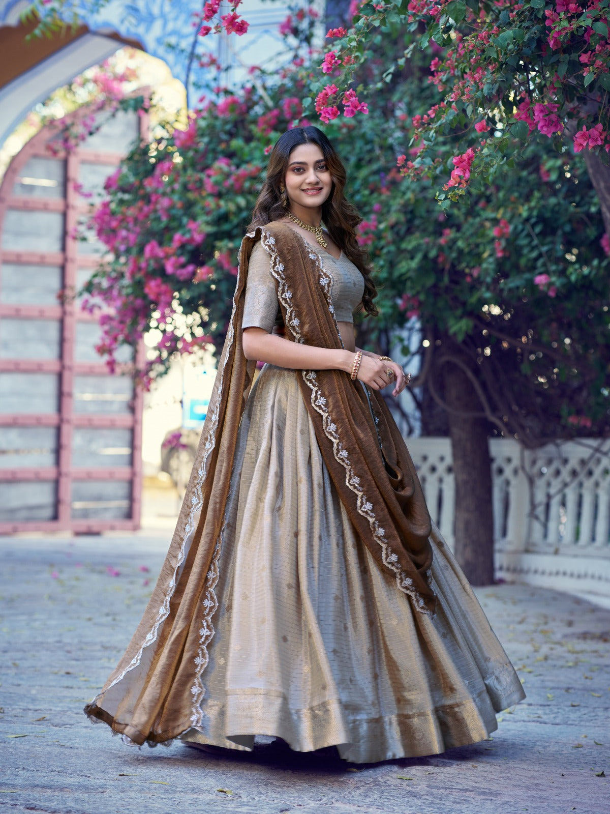 LAKSHA - ONAM DHAVANI SET (SEMISTITCHED)