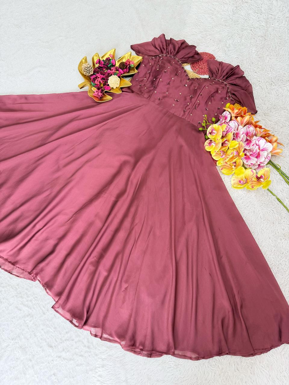 YAMINI - HANDWORK MAXI