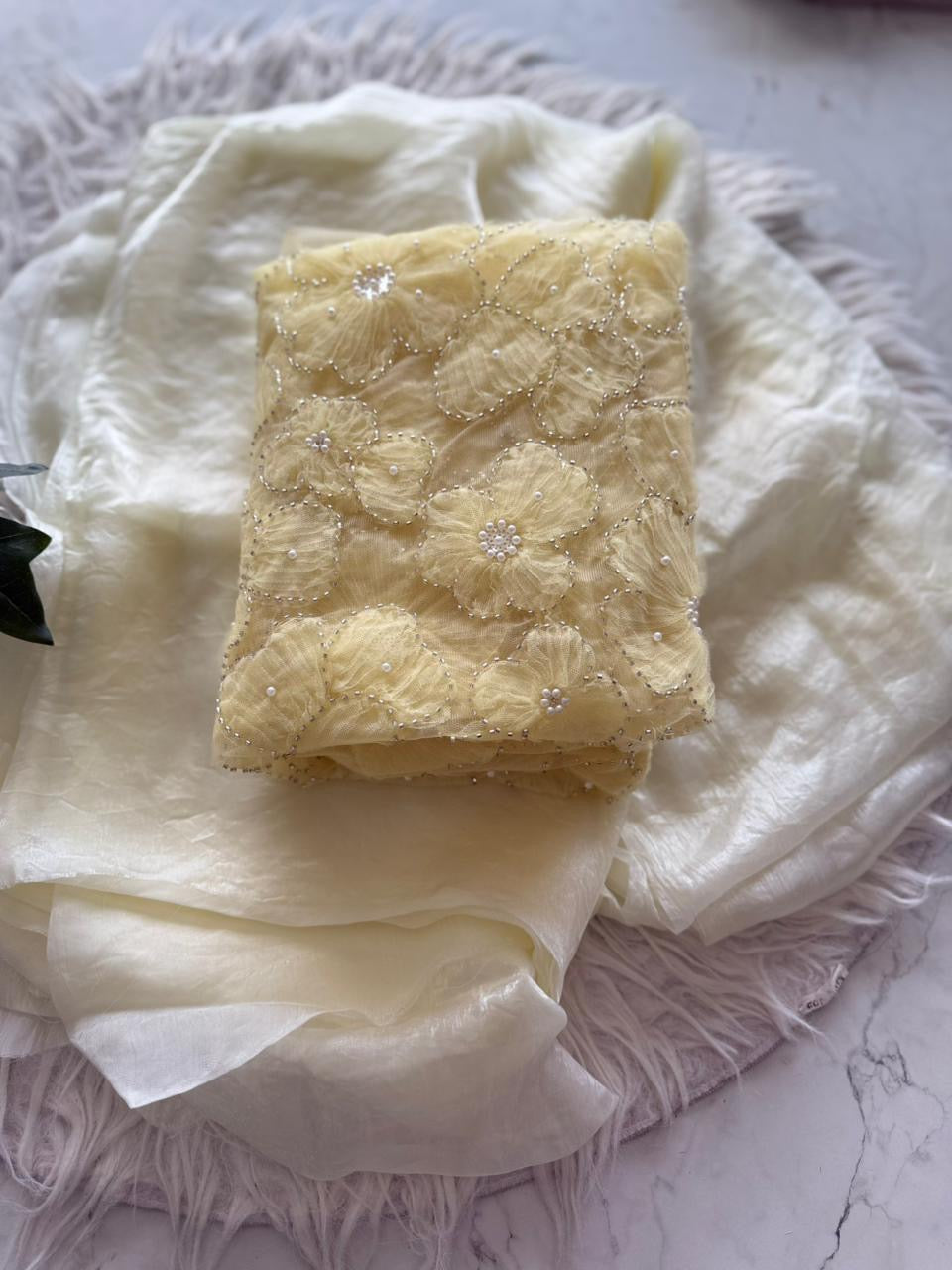 AMOHA - APPLIQUÉ WORK
