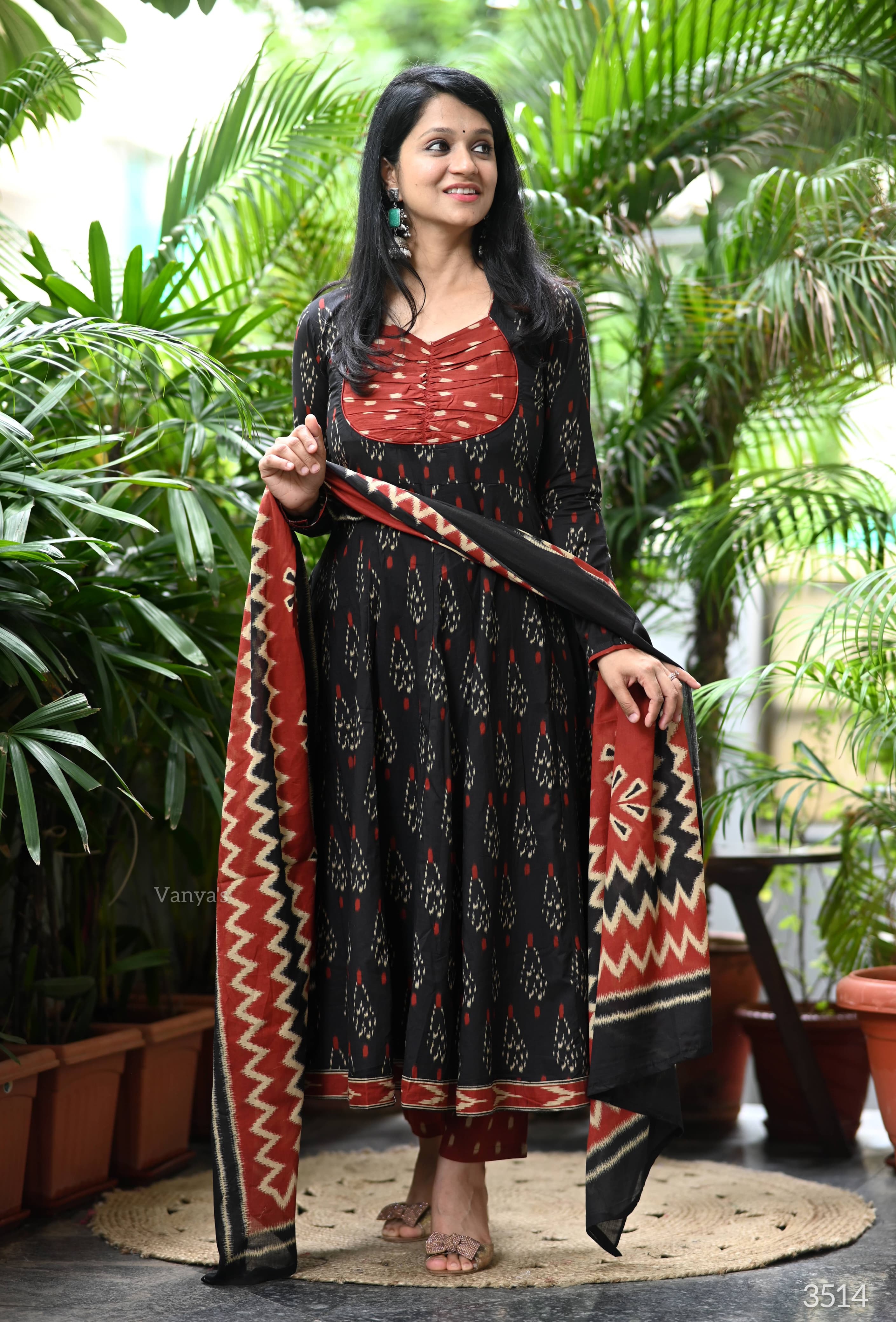 Black and rust salwar