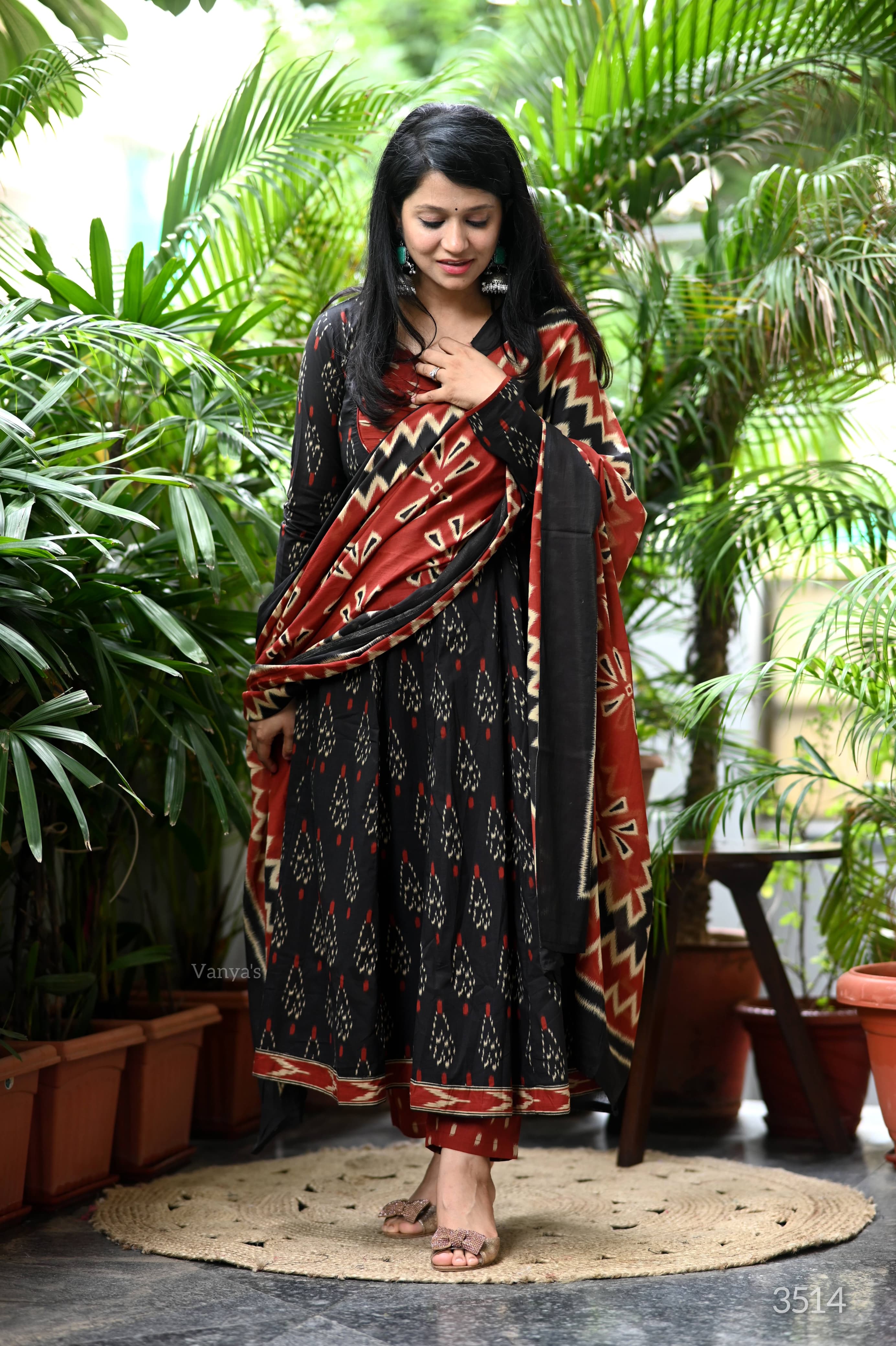 Black and rust salwar