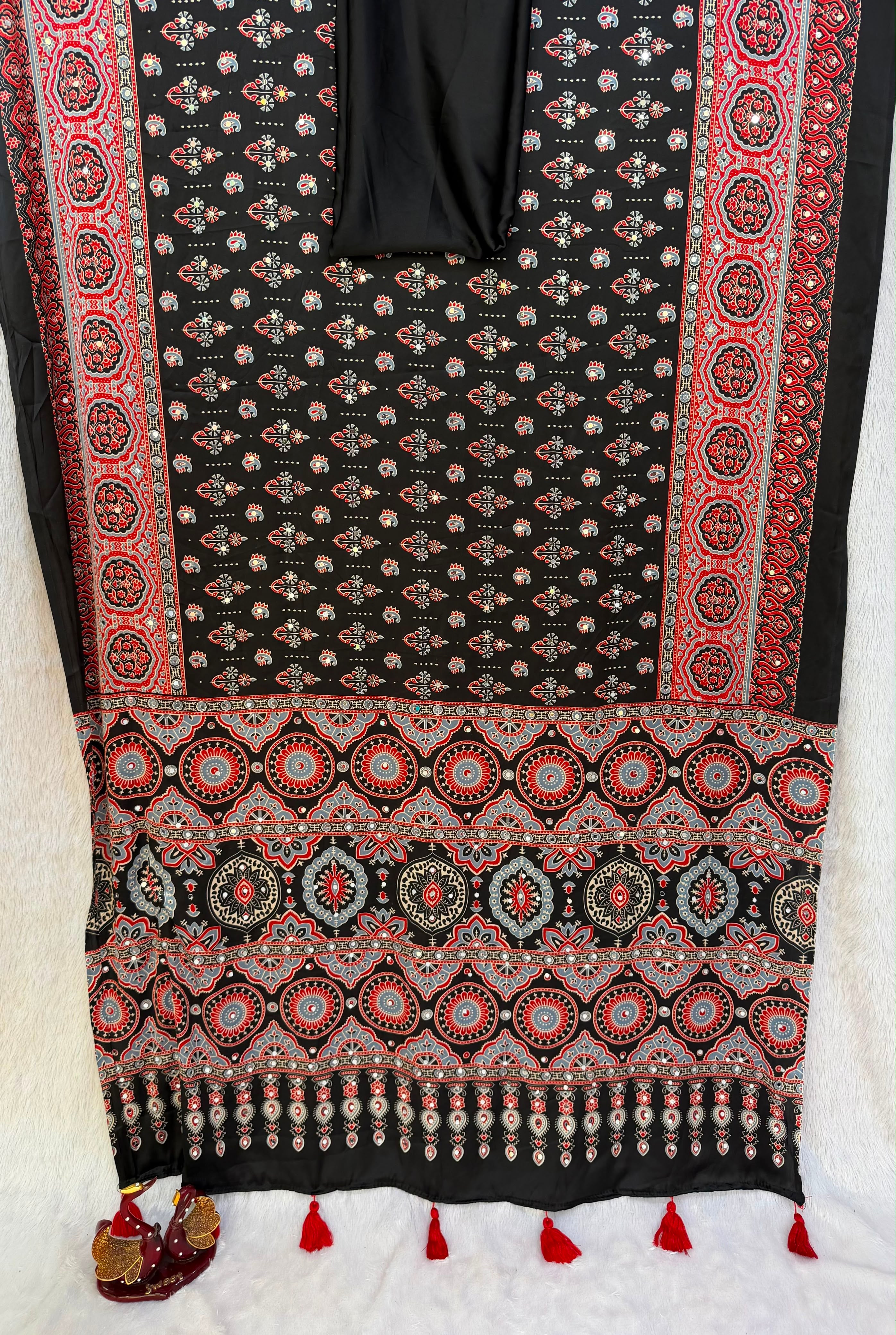 KANIHA- AJRAKH MIRROR WORK