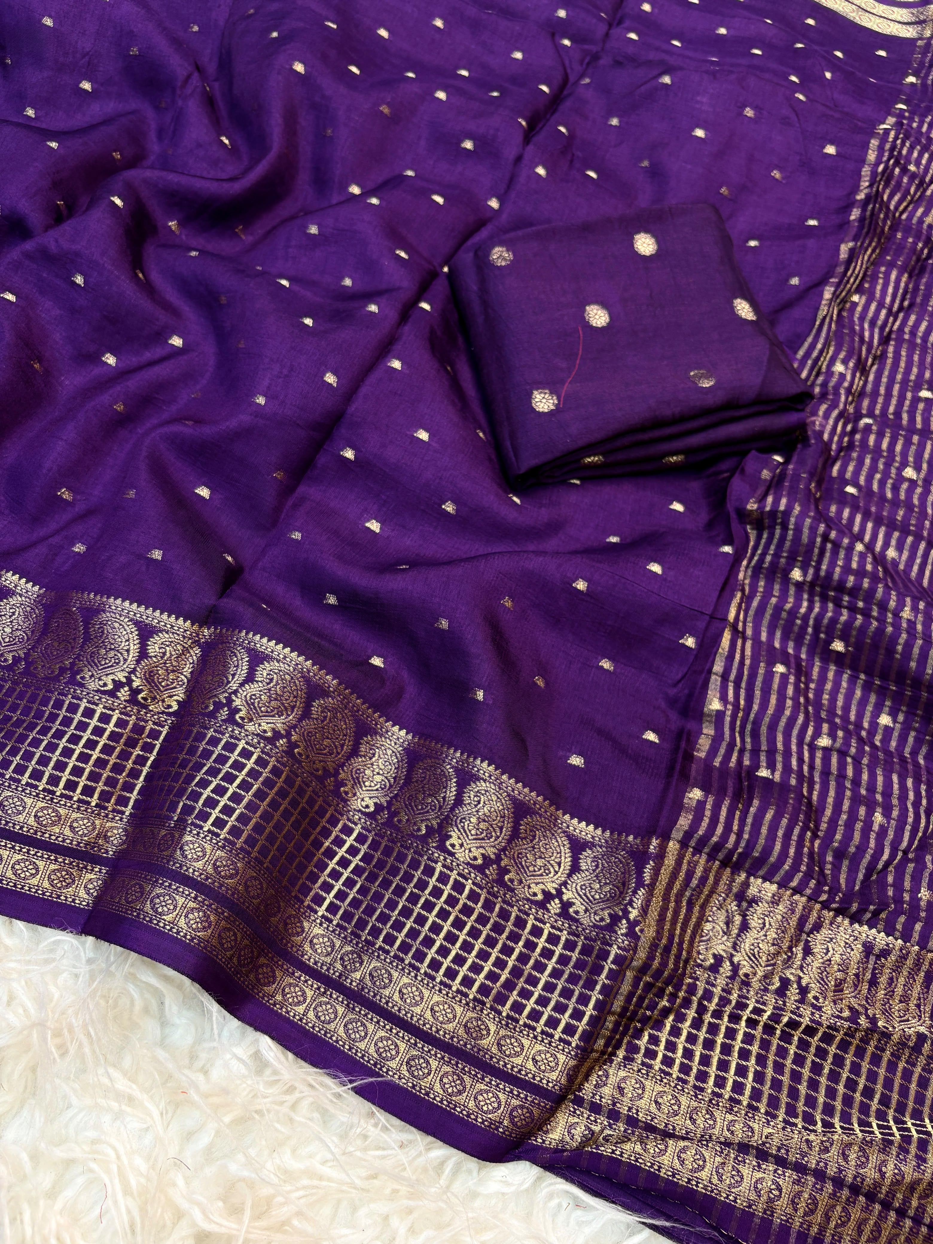 NAKSHA - RUSSIAN DOLA SILK